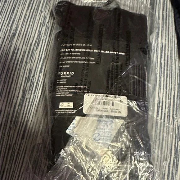 Torrid - Picture 3 of 3